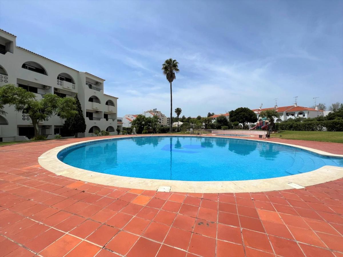 Albufeira Twins 2 With Pool By Homing Lejlighed Eksteriør billede